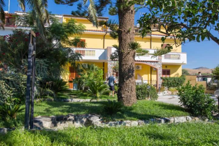 B&B Casa Cosmano บรังกาเลโอเน มารีนา ภายนอก รูปภาพ