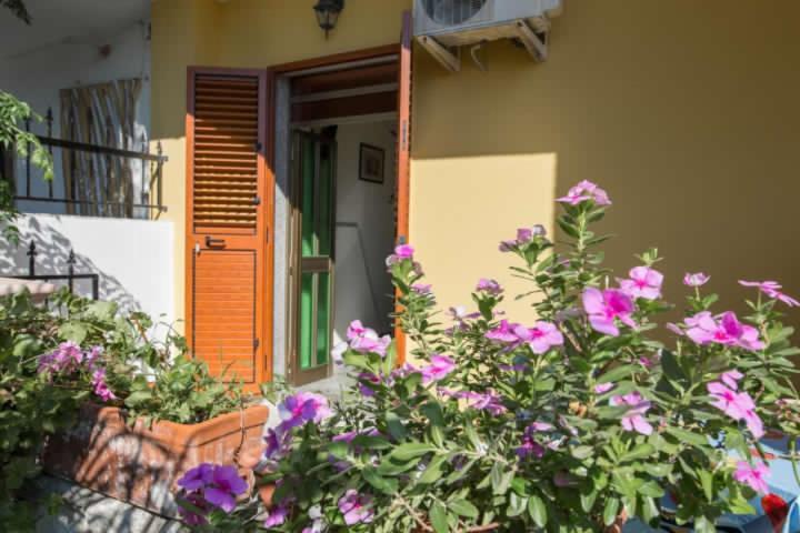 B&B Casa Cosmano บรังกาเลโอเน มารีนา ภายนอก รูปภาพ
