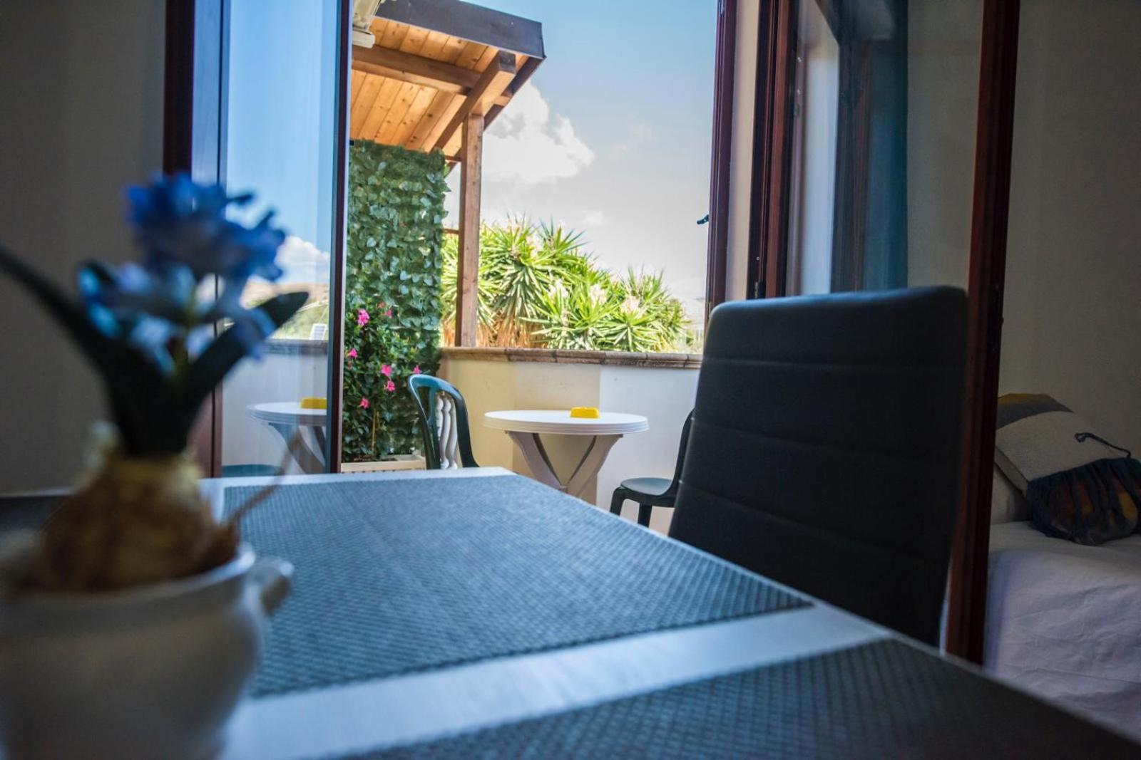 B&B Casa Cosmano บรังกาเลโอเน มารีนา ภายนอก รูปภาพ